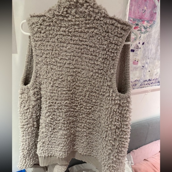 NWT Barefoot Dreams cascading women’s vest - size M - Picture 4 of 5